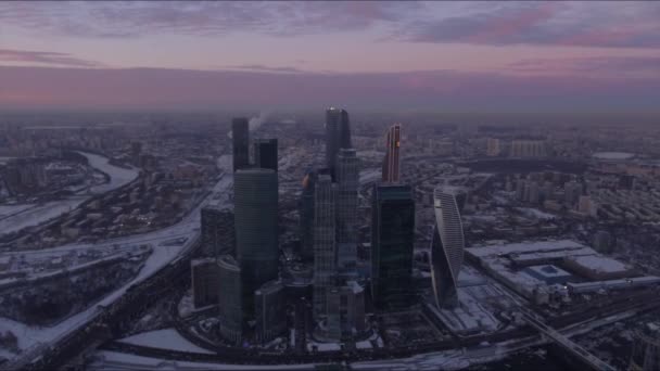 Zonsondergang hemel nacht licht Moskou stad verkeer ring weg antenne — Stockvideo