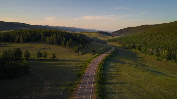 Flygfoto över vägen till Bajkalsjön — Stockfoto