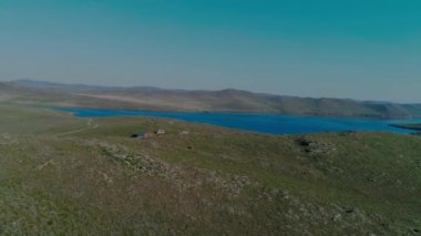 Kısrak başı Baykal Gölü