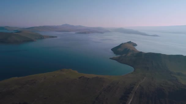 Jezioro baikal z głową klaczy — Wideo stockowe
