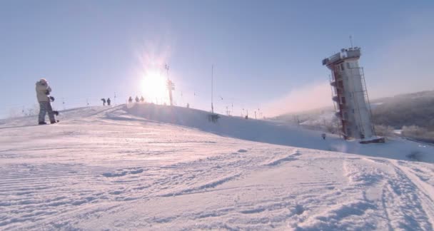 Landschap van een skigebied — Stockvideo