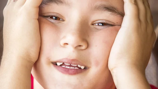 Close Portrait Little Boy Hands Your Head — Stock Photo, Image