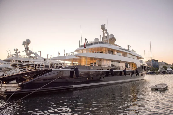 Luxury Motorboats Yachts Dock Marina Zeas Piraeus Greece — Stock Photo, Image