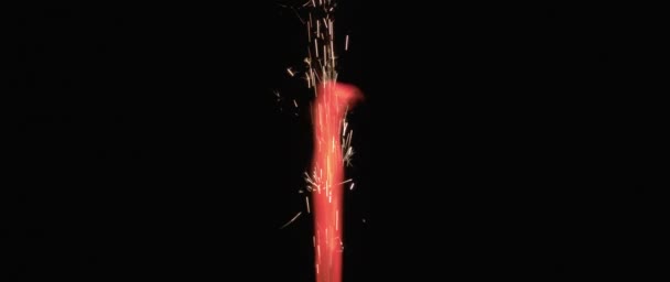 Fiamma Rossa Scintille Che Escono Fuoco Artificio Vacanza Celebrazione Nuovo — Video Stock