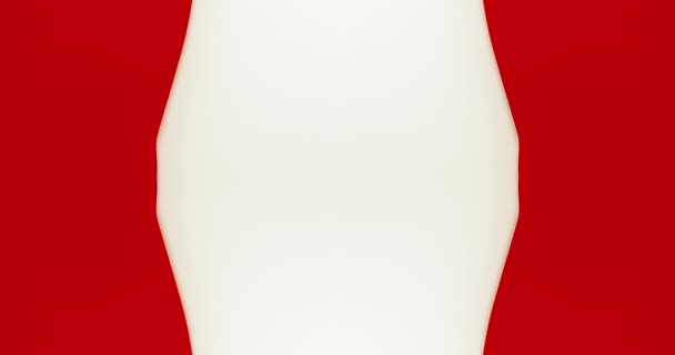 Inchiostro Rosso Che Muove Verso Centro Sfondo Bianco Isolato Tiro — Video Stock