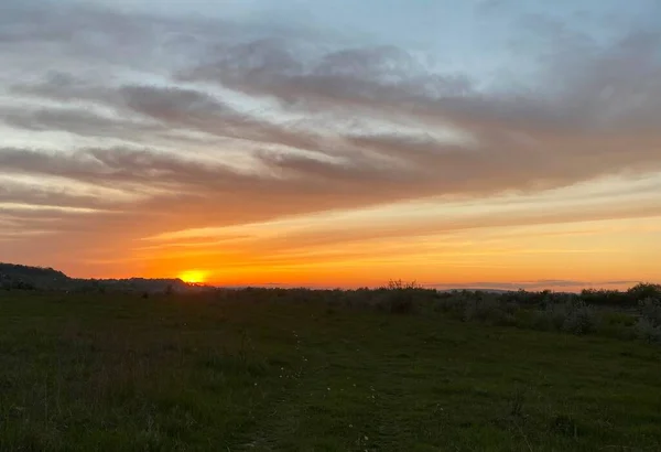 美しい田園地帯の夕日 — ストック写真