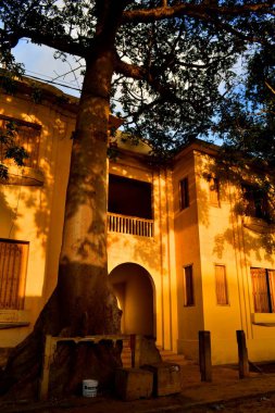 Güzel renkli şehir Saint Louise, Senegal