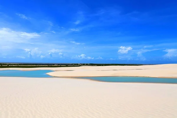 Vackert Landskap Turkosa Laguner Och Vita Sanddyner Nationalparken Lencois Maranhenses — Stockfoto