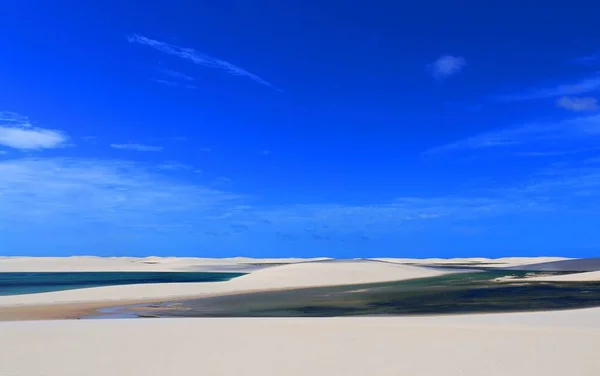 Piękny Krajobraz Turkusowych Lagun Białych Wydm Parku Narodowym Lencois Maranhenses — Zdjęcie stockowe