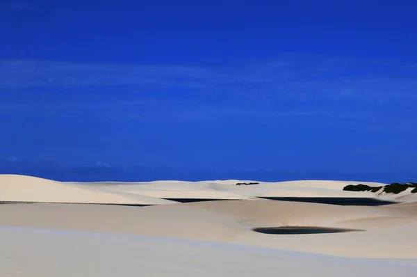 Vackert Landskap Turkosa Laguner Och Vita Sanddyner Nationalparken Lencois Maranhenses — Stockfoto