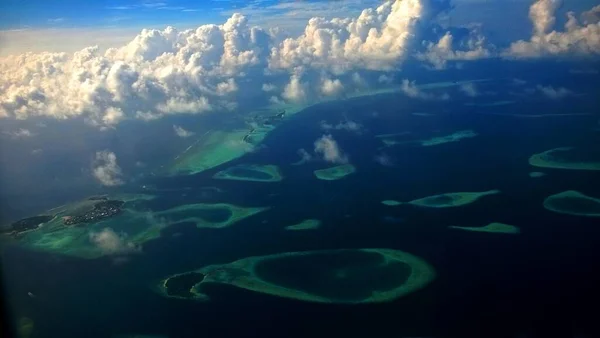 インド洋のエキゾチックな島 モルディブの空中ビュー — ストック写真