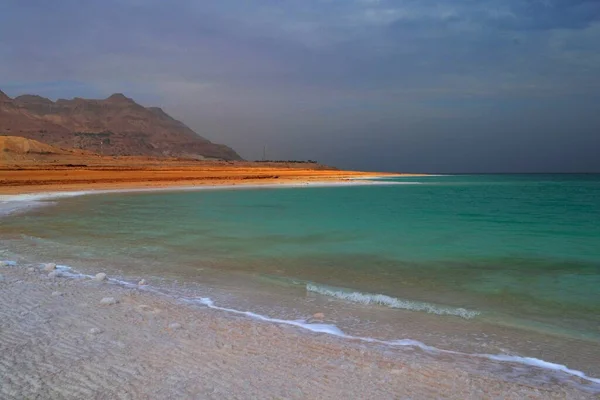 이스라엘 해에서의 인상적 지질학적 — 스톡 사진
