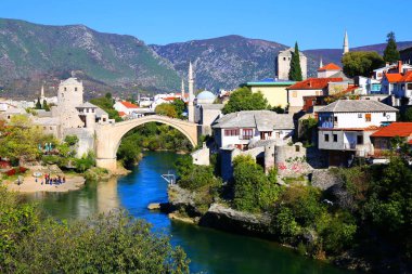 Bosna 'nın tarihi Mostar kentinin güzel manzarası