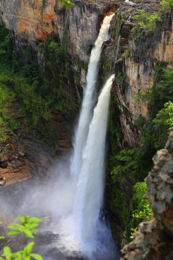 Sao Jorge 'deki Iconic şelalesi, Chapada dos Veadeiros, Brezilya