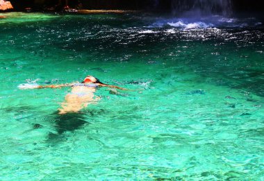 Güzel Santa Barbara Şelalesi, Chapada dos Veadeiros, Brezilya