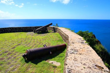Güvercin Adası, Rodney Körfezi, Saint Lucia 'daki tarihi takviye