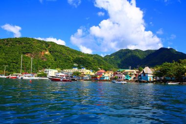 Soufriere 'deki körfezin manzarası, Siant Lucia