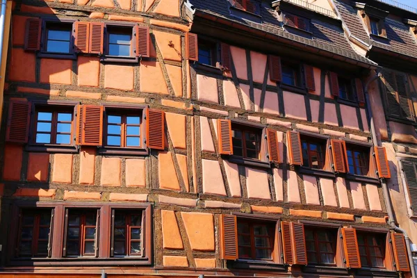 Pueblo Colorido Tradicional Kaysersberg Vignoble Alsacia Francia —  Fotos de Stock