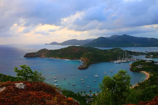 Grüne Berge Und Die Malerische Bucht Von Shirley Hights Antigua — Stockfoto