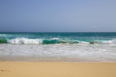 Maio, Cape Verde 'de güzel bir turkuaz dalgası