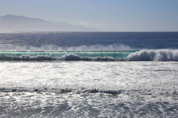Θεαματικά Κύματα Στο Σάο Φελίπε Νησί Φόγκο Πράσινο Ακρωτήριο — Φωτογραφία Αρχείου