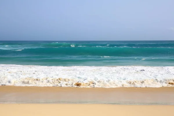 Bella Onda Turchese Maio Capo Verde — Foto Stock