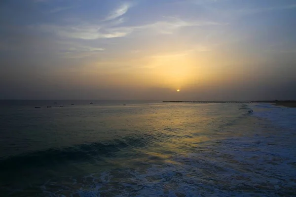 Belo Pôr Sol Sobre Longo Cais Deserto Mar Maio Cabo — Fotografia de Stock