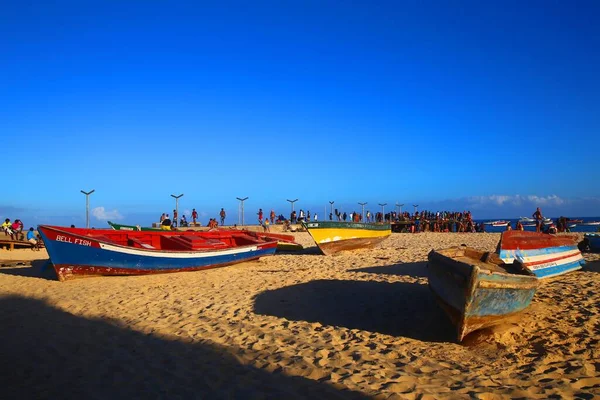 Bateaux Bois Traditionnels Colorés Sur Plage Santa Maria Île Sal — Photo