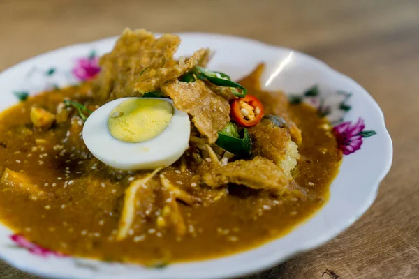 Mee Rebus Adalah Sebuah Hidangan Melayu Dalam Sebuah Kuah Berbasis — Stok Foto