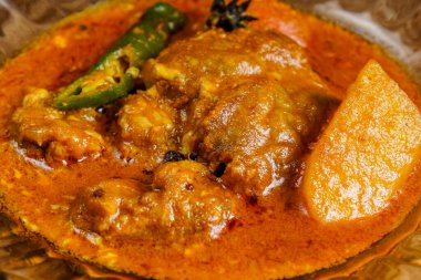 Keçi beyni, koyun ya da kuzu beyni, Hint ya da Pakistan mutfağında pişirilmiş popüler bir Hint yemeğidir..