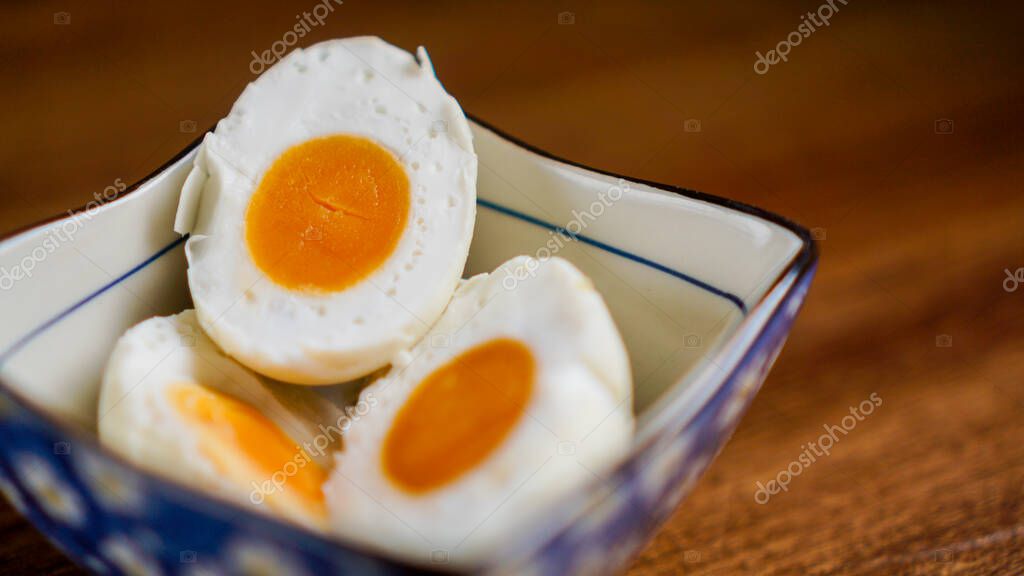 Un huevo de pato salado es un producto alimenticio chino conservado