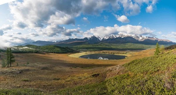 Природа Алтайских Гор — стоковое фото