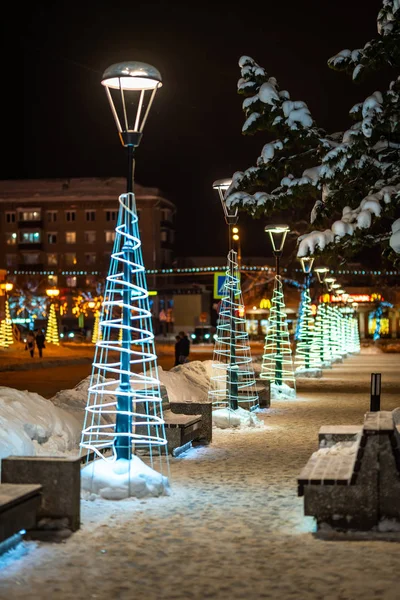 Sarmal fener şeklinde güzel sokak aydınlatma