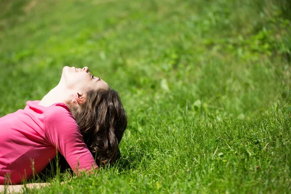 Beautiful Happy Woman Green Grass Relaxation Outdoors — Stock Photo, Image