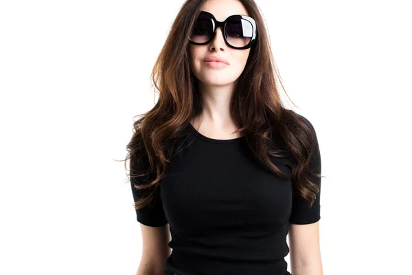 Mujer Sonriente Con Gafas Sol Aisladas Moda Estilo — Foto de Stock