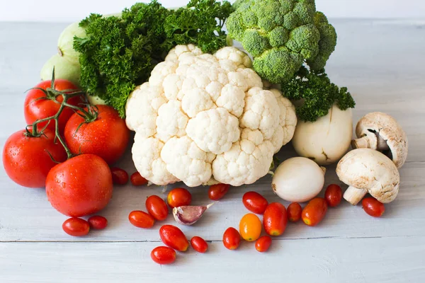 Koleksi Sayuran Segar Atas Meja Dapur Makanan Sehat — Stok Foto