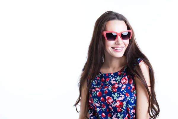 Smiling Attractive Woman Dress Sunglasses Posing White Wall — Stock Photo, Image