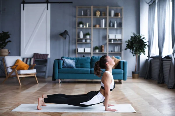 Beautiful Woman Doing Exercise Practicing Yoga Sporty Girl Wearing Black — Stock Photo, Image