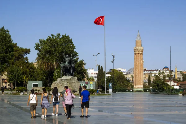 Antalya Turkey 2020 Republikkens Kvadrat Antalya Med Ataturk Statue Historisk – stockfoto