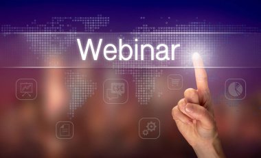 Açık renkli bir arka plan bulanık ekranlı cep bilgisayarlarda bir Webinar iş kavramı seçerek yardım.