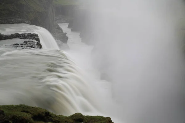 Verbazingwekkende Enorme Prachtige Waterval Gullfoss Beroemde Bezienswaardigheid Ijsland — Stockfoto