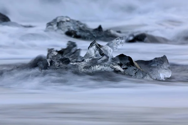 Ledovcové Kusy Ledu Černé Pláži Jokulsarlonu — Stock fotografie