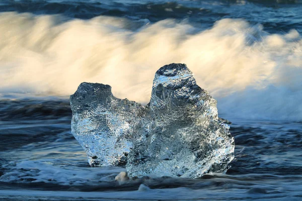 Gletsjerijbrokken Het Zwarte Strand Van Jokulsarlon — Stockfoto