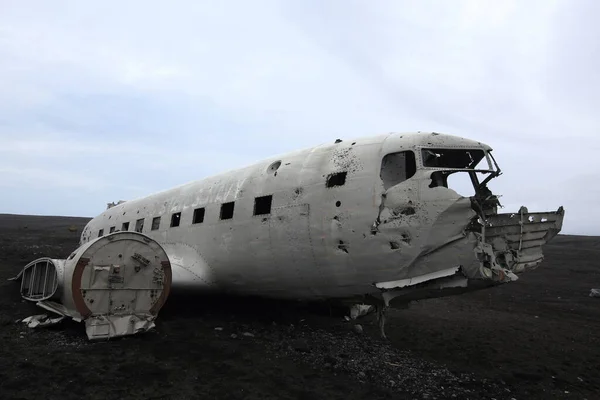 Fekete Fehér Kép Lezuhant Repülőgépről Izlandi Sandur Strandján — Stock Fotó