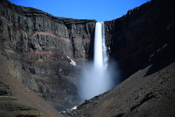 Cachoeira Hengifoss Leste Islândia — Fotografia de Stock