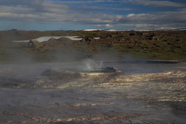 Ісландський Пейзаж Геотермальна Область Гверавеллір Площа Фумаролів Багатокольорові Гарячі Басейни — стокове фото