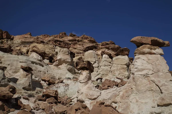 White Hoodoo Toadstool Hoodoo Rimrocks Grand Staircase Escalante National Monument — Stockfoto