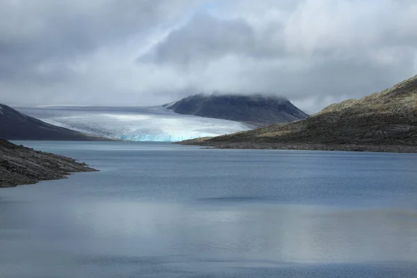 Styggevatnet Med Austdalsglaciären Bakgrunden Norge — Stockfoto