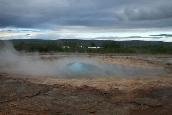 Islands Großer Geysir Strokkur Thermalquellen — Stockfoto