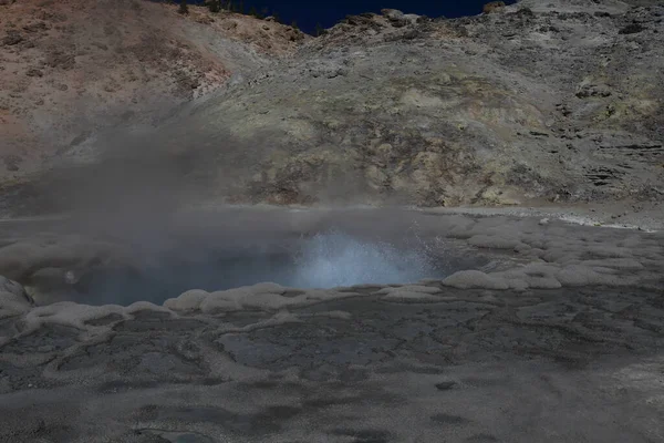 ามะถ นฤด ใบไม Crater Hills Geyser นเหล — ภาพถ่ายสต็อก